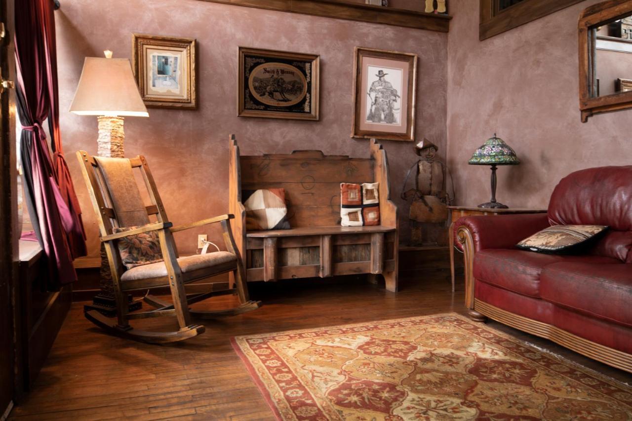 Bisbee Grand Hotel Bagian luar foto