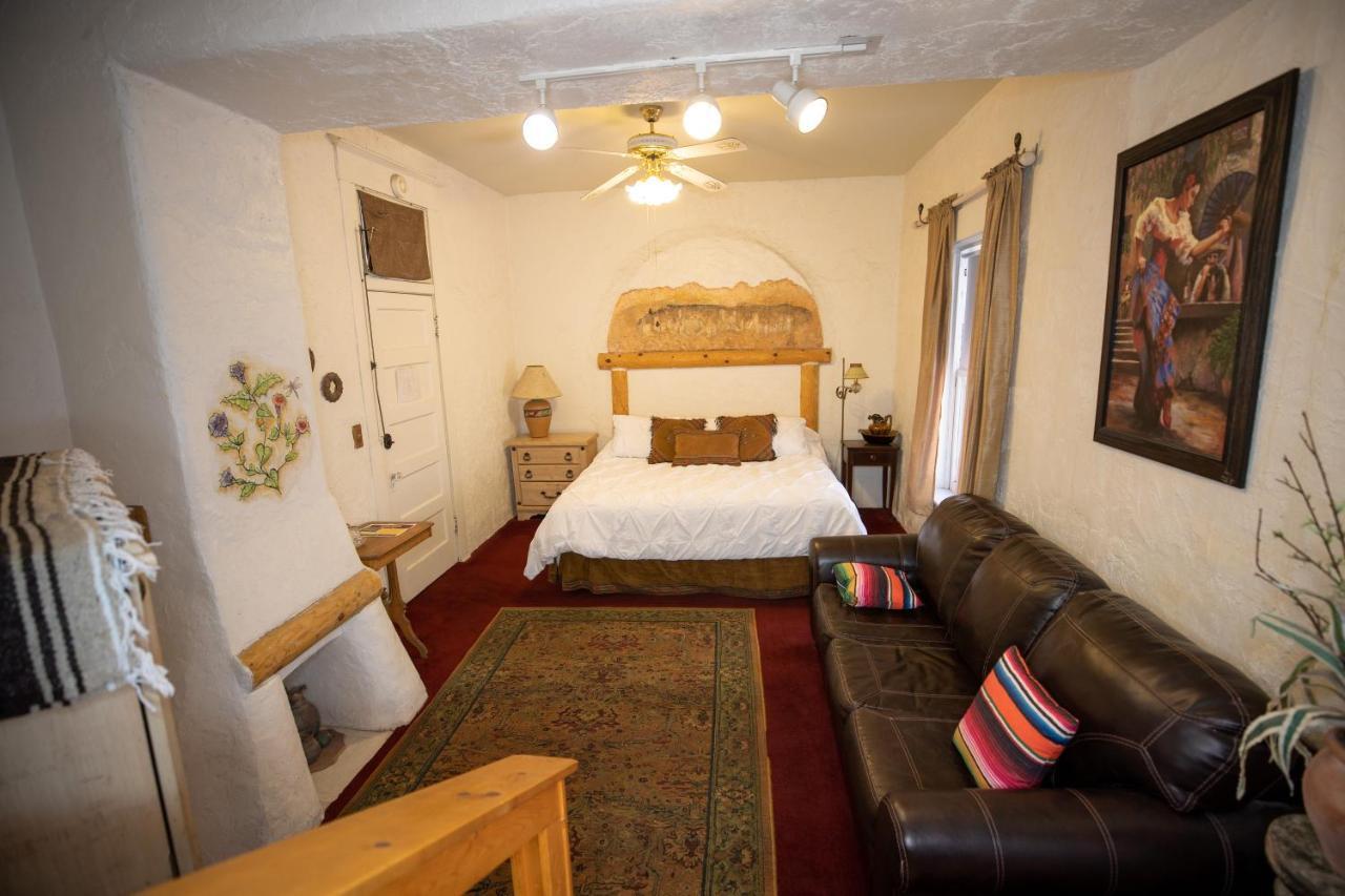 Bisbee Grand Hotel Bagian luar foto