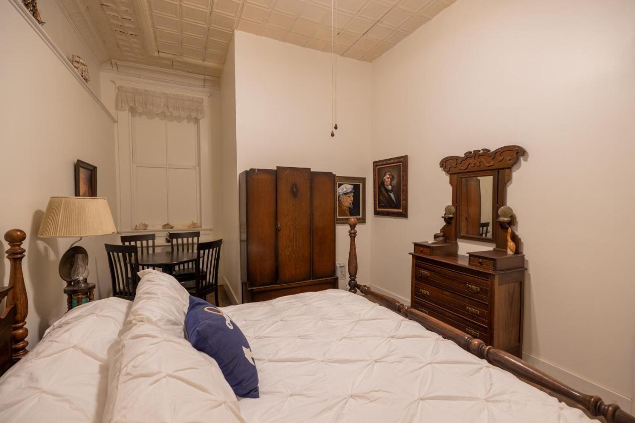 Bisbee Grand Hotel Bagian luar foto